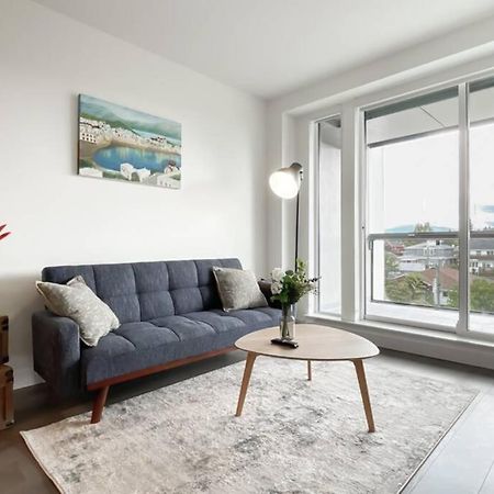 Spacious New Apartment With Working Space@Oakridge Vancouver Buitenkant foto