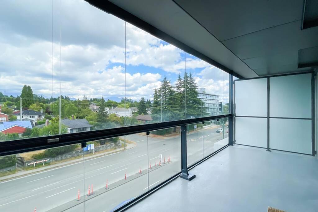 Spacious New Apartment With Working Space@Oakridge Vancouver Buitenkant foto