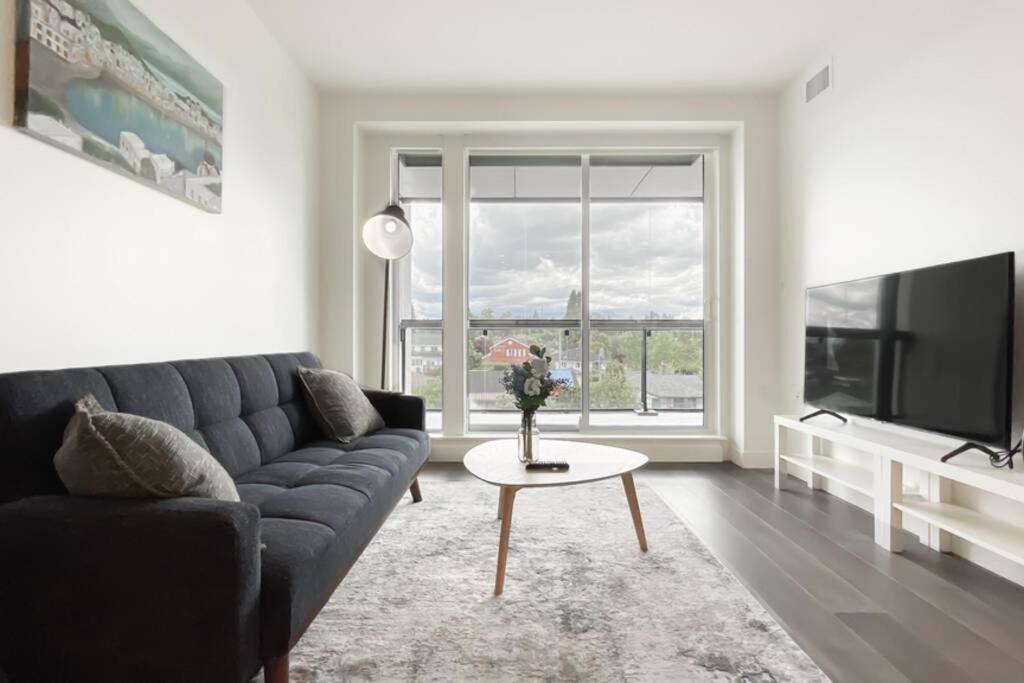 Spacious New Apartment With Working Space@Oakridge Vancouver Buitenkant foto
